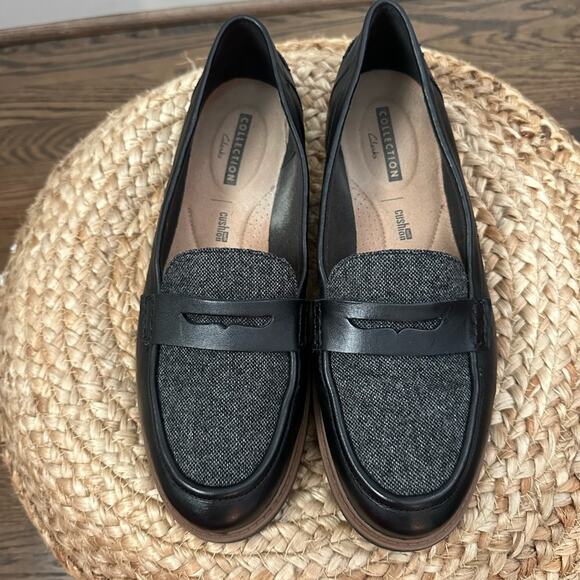 Clarks Shoes - Clarks Women's RAISIE Eletta Penny Loafer Black Leather Tweed Detail Size 10 M
